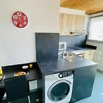 Louis Petite Maison *