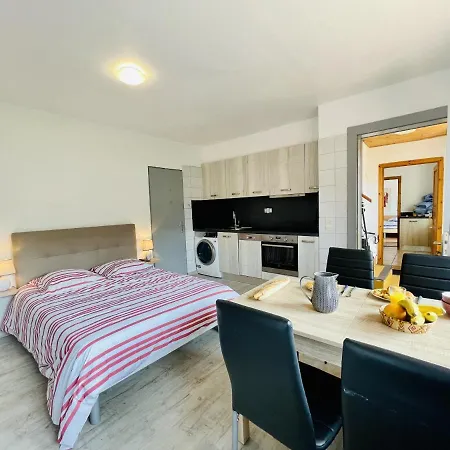 Louis Petite Maison * Bains-les-Bains