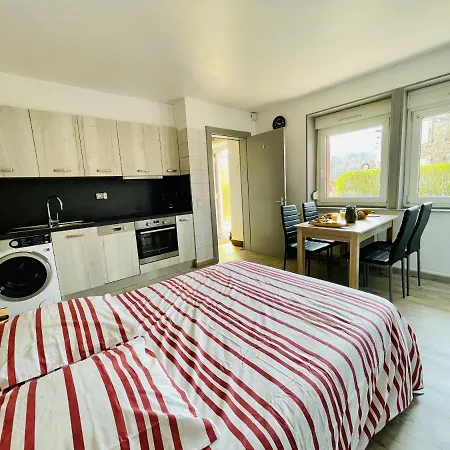 Louis Petite Maison Διαμέρισμα