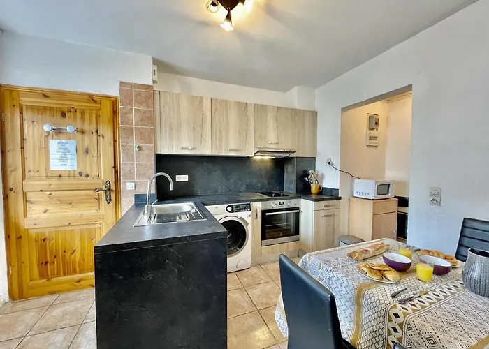 Louis Petite Maison Apartment