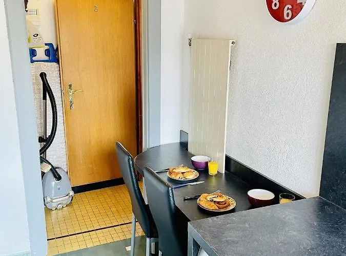 Louis Petite Maison Apartment *